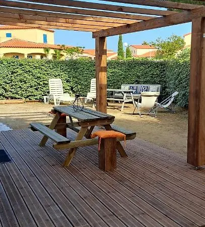 Barcares Sur L'ile Des Pecheurs Insolite Entre Marin Et Bord De 8 Couchages Wifi Parking Piscine Ouverte Prázdninový dům