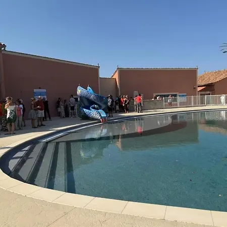 Ile Des Pecheurs Insolite Entre Marin Et Bord De 8 Couchages Wifi Parking Piscine Prázdninový dům Le Barcarès