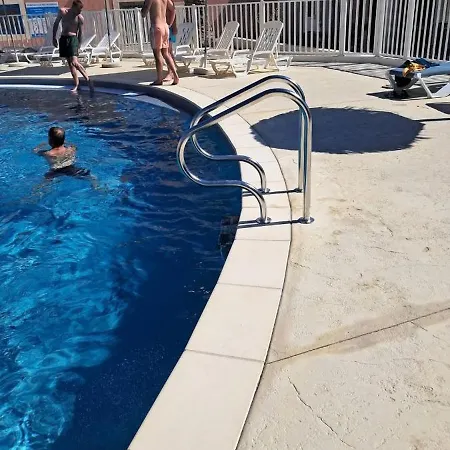 Barcares Sur L'ile Des Pecheurs Insolite Entre Marin Et Bord De 8 Couchages Wifi Parking Piscine Ouverte Prázdninový dům Le Barcarès